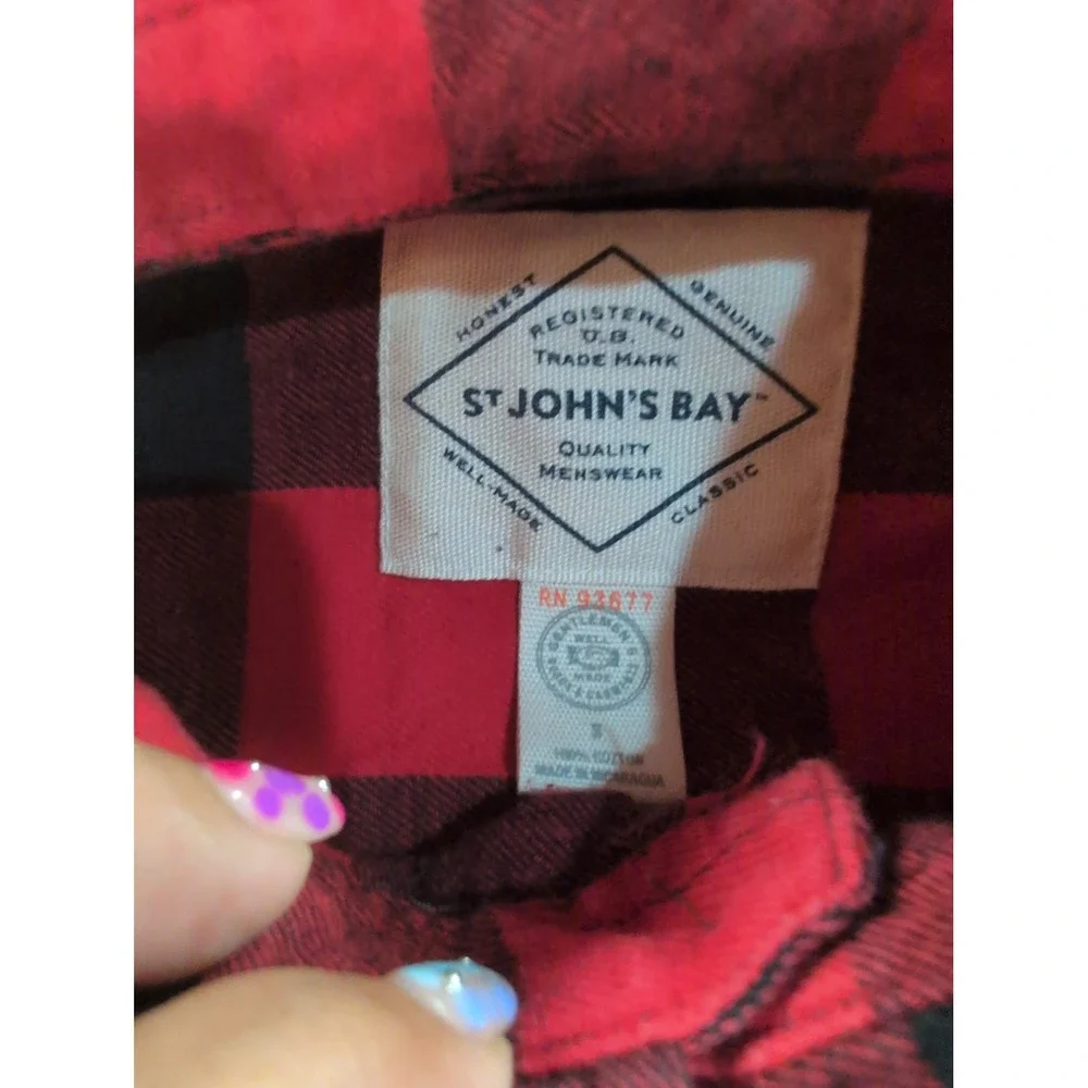 St Johns Bay Mens Small Red Black Buffalo Check Flannel Button Down Shirt Cotton